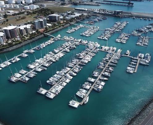 marina-boat